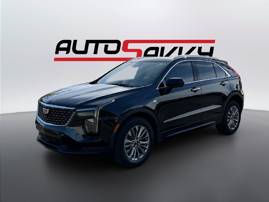 Used 2024 Cadillac XT4 Premium Luxury w/ Cold Weather Package FWD image 3