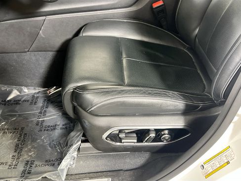 Used 2023 Jeep Grand Cherokee Overland w/ Adv Protech Group III image 20