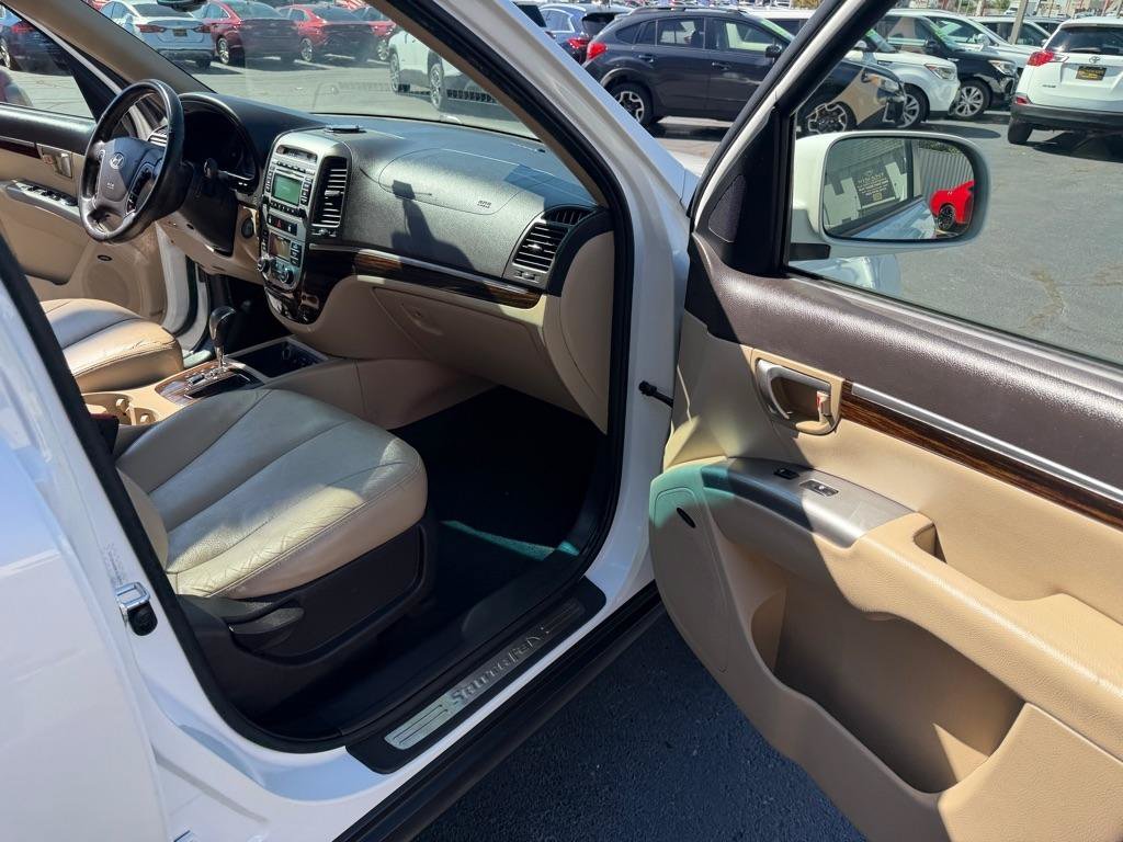 Used 2012 Hyundai Santa Fe Limited FWD image 21