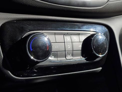 Certified 2022 Buick Encore GX Preferred w/ Cold Weather Comfort Package image 22