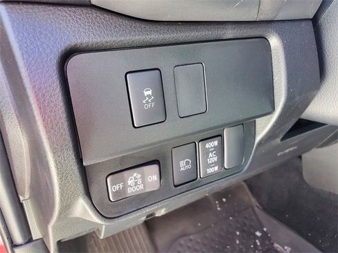 Used 2022 Toyota Tacoma TRD Off-Road image 20