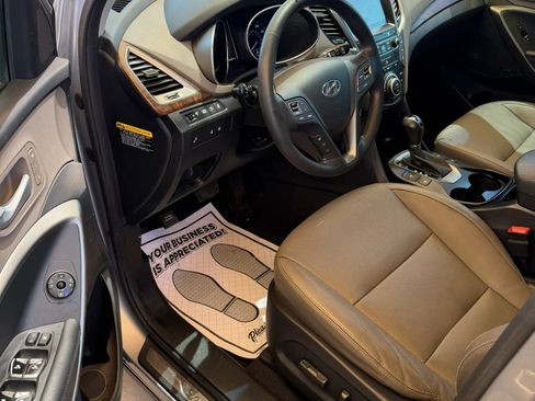 Used 2017 Hyundai Santa Fe FWD w/ Cargo Package image 9