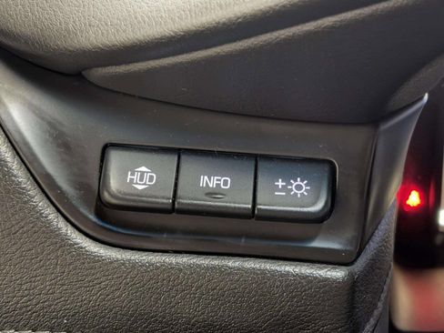 Used 2015 Cadillac Escalade Premium image 45