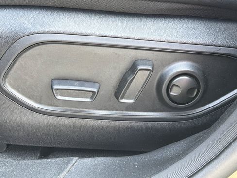 Used 2026 Jeep Cherokee Overland AWD/4WD image 23