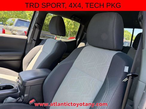 Used 2023 Toyota Tacoma TRD Sport w/ Advanced Technology Package AWD/4WD image 20