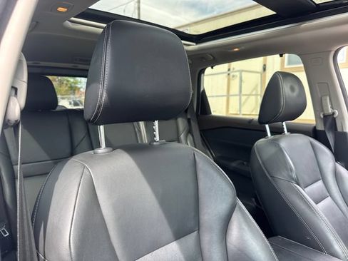 Used 2021 Nissan Rogue SL FWD image 25