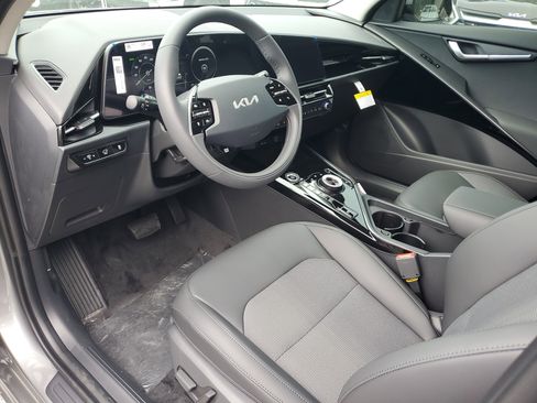 New 2025 Kia Niro Wind w/ Wind Preserve Package image 17