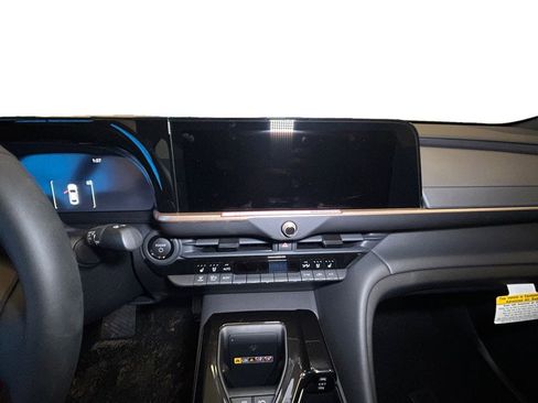 New 2026 Toyota Crown Platinum image 10