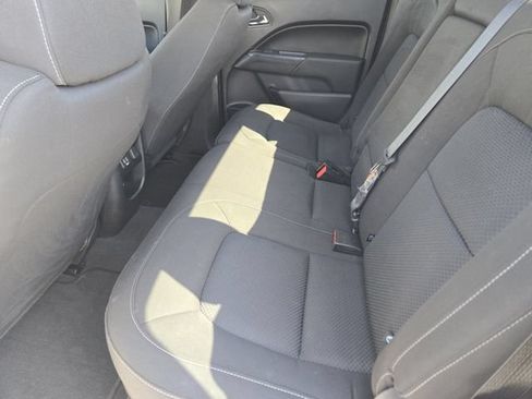 Used 2021 Chevrolet Colorado LT RWD image 28