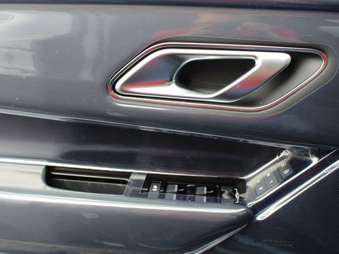 New 2026 Land Rover Range Rover Velar Dynamic SE AWD/4WD image 18