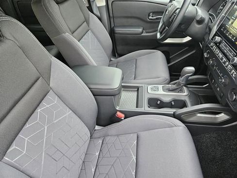 Used 2026 Nissan Frontier SV w/ Tow Package image 10