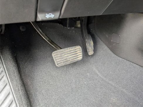 Used 2025 GMC Sierra 2500 AT4 w/ AT4 Premium Plus Package image 31