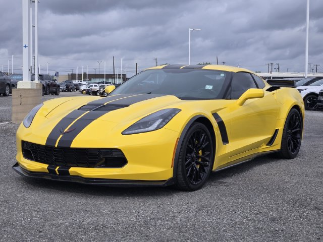 Used 2019 Chevrolet Corvette Z06 RWD image 3