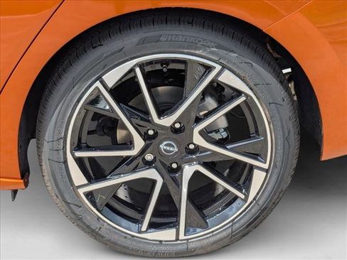 New 2025 Nissan Sentra SR image 9