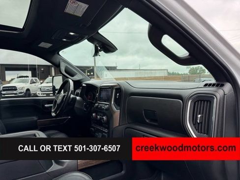 Used 2022 Chevrolet Silverado 3500 High Country w/ Snow Plow Prep/Camper Package AWD/4WD image 10