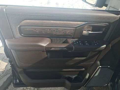 Used 2025 RAM 2500 Limited image 26