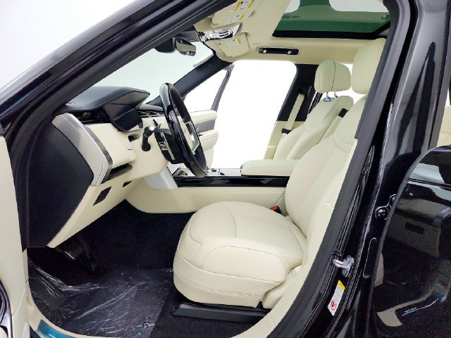 New 2027 Land Rover Range Rover Long Wheelbase SE AWD/4WD image 18