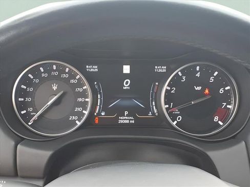 Used 2021 Maserati Ghibli Trofeo image 10