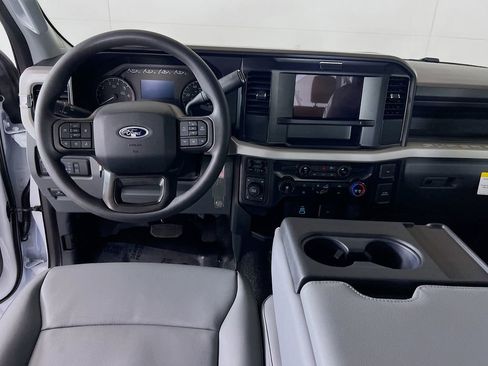 New 2026 Ford F350 XL w/ XL Chrome Package image 23