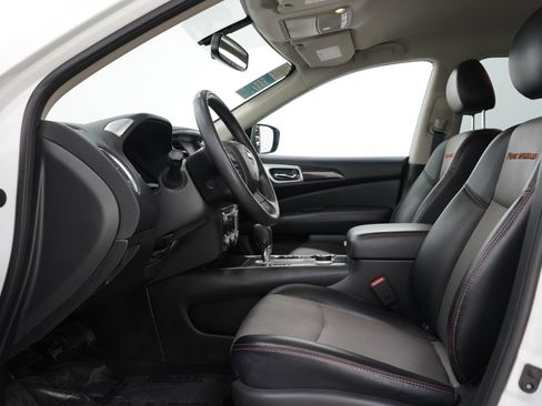 Used 2019 Nissan Pathfinder SV w/ Rock Creek Edition AWD/4WD image 23