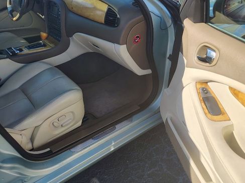 Used 2006 Jaguar S-TYPE 4.2 image 45