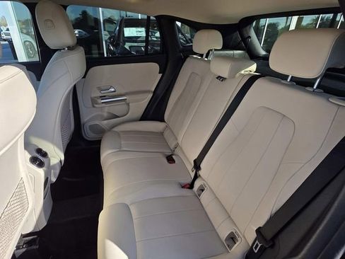 Certified 2022 Mercedes-Benz GLA 250 4MATIC image 10