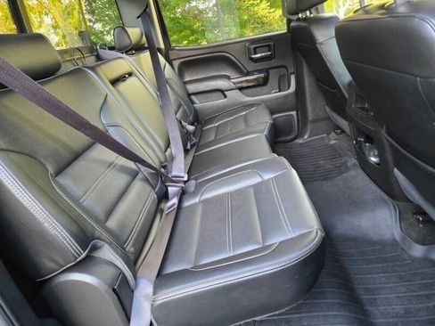 Used 2016 GMC Sierra 2500 Denali w/ Duramax Plus Package AWD/4WD image 15