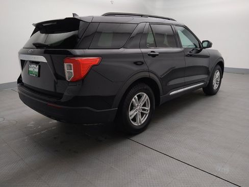 Used 2022 Ford Explorer XLT image 10