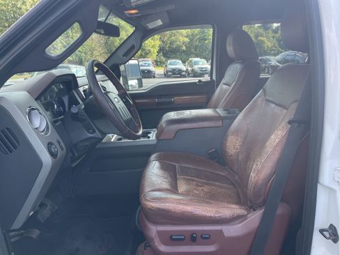 Used 2011 Ford F450 King Ranch w/ King Ranch w/Chrome Pkg image 11