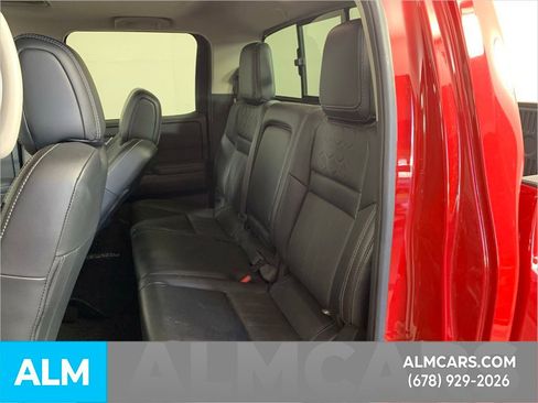 Used 2023 Nissan Frontier SV w/ SV Premium Package image 27