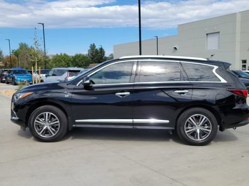 Used 2018 INFINITI QX60 Luxe w/ Premium Plus Package AWD/4WD image 2