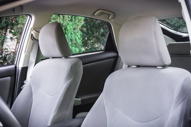 Used 2013 Toyota Prius Prime Plug-In Hybrid FWD image 8