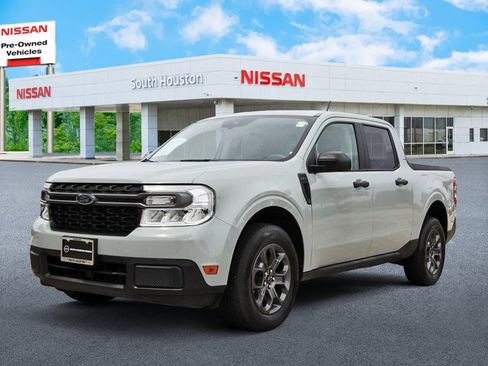 Used 2024 Ford Maverick XLT FWD image 2