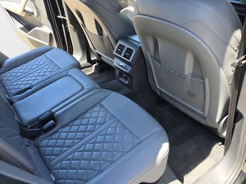 Used 2018 Audi SQ5 Premium Plus w/ Navigation Package AWD/4WD image 13