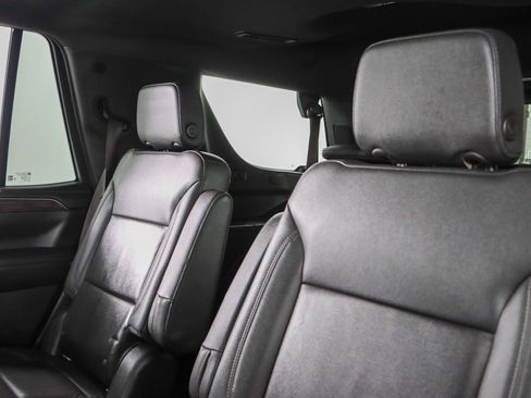 Used 2022 Chevrolet Tahoe Z71 w/ Z71 Off-Road Package image 28