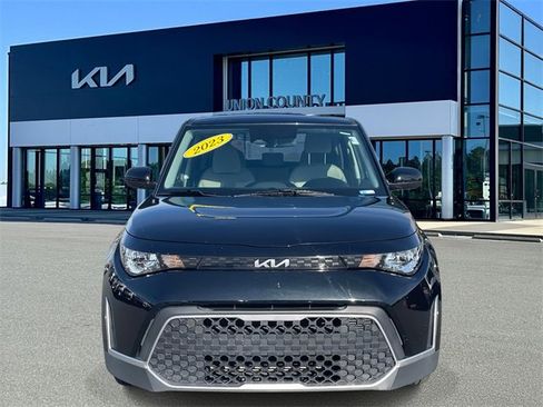 Used 2023 Kia Soul LX w/ LX Technology Package image 8