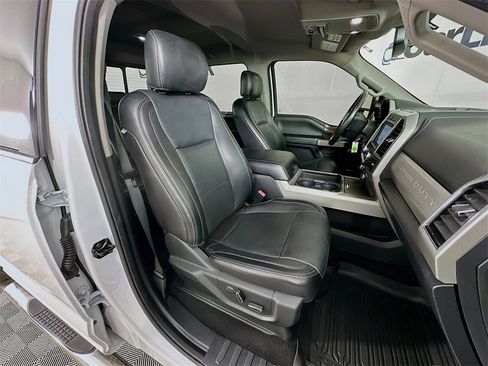 Used 2019 Ford F250 Lariat w/ Lariat Value Package image 33