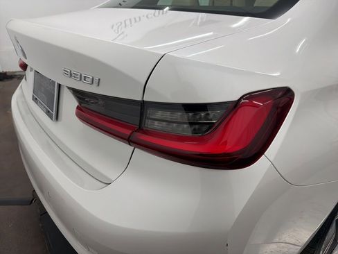 Used 2022 BMW 330i Sedan w/ Driving Assistance Package image 10