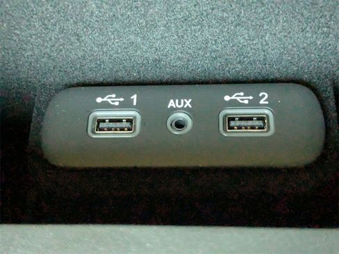 Used 2023 Chrysler 300 Touring w/ Sport Appearance Package image 21