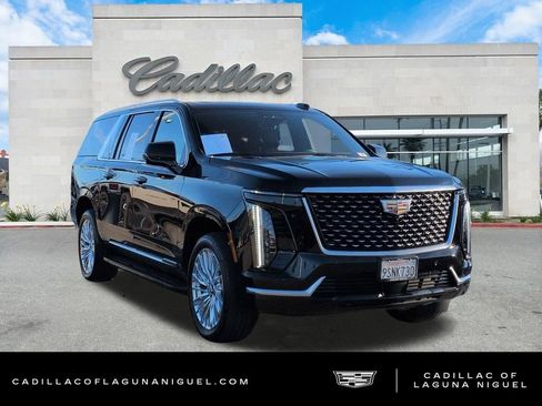 Certified 2025 Cadillac Escalade ESV Premium Luxury RWD image 3