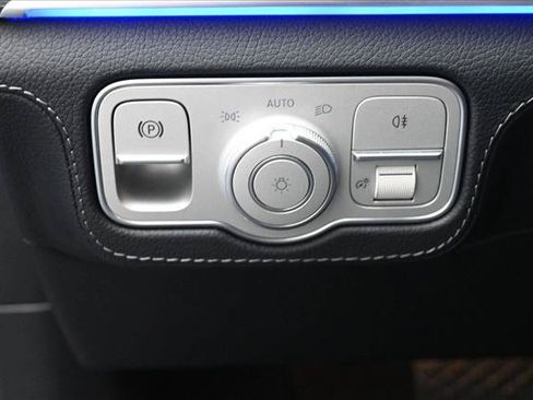 Certified 2026 Mercedes-Benz GLE 450 4MATIC image 10