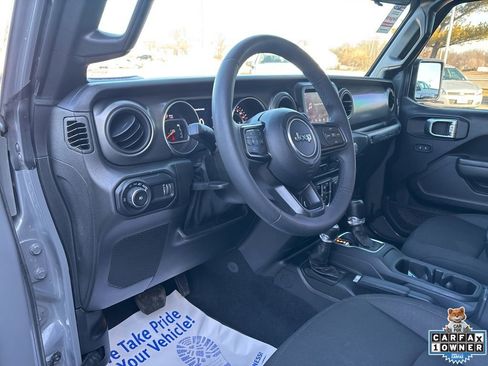 Used 2023 Jeep Wrangler Unlimited Sport image 59