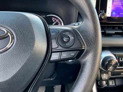 Used 2024 Toyota RAV4 XLE image 23