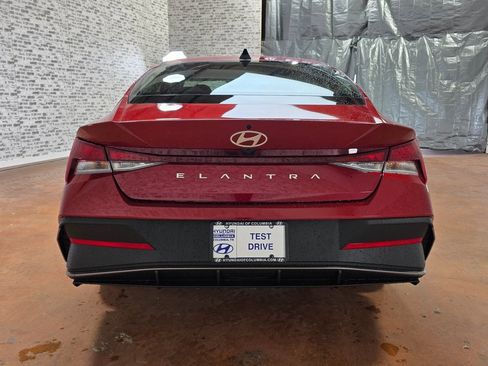 New 2026 Hyundai Elantra SE image 5