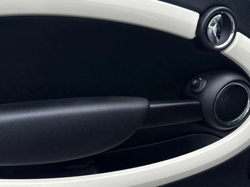 Used 2014 MINI Cooper Clubman S FWD image 37