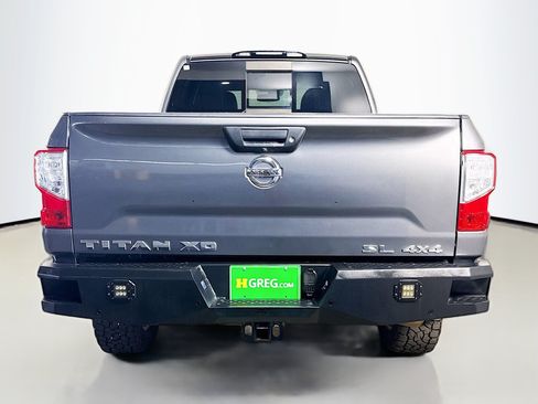 Used 2019 Nissan Titan SL w/ Chrome Package AWD/4WD image 8
