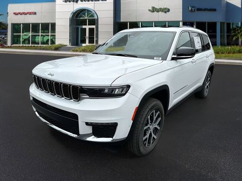 New 2025 Jeep Grand Cherokee L Limited w/ Luxury Tech Group II image 3