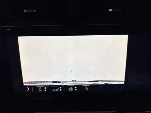 Used 2024 GMC Sierra 3500 AT4 w/ Technology Package AWD/4WD image 44