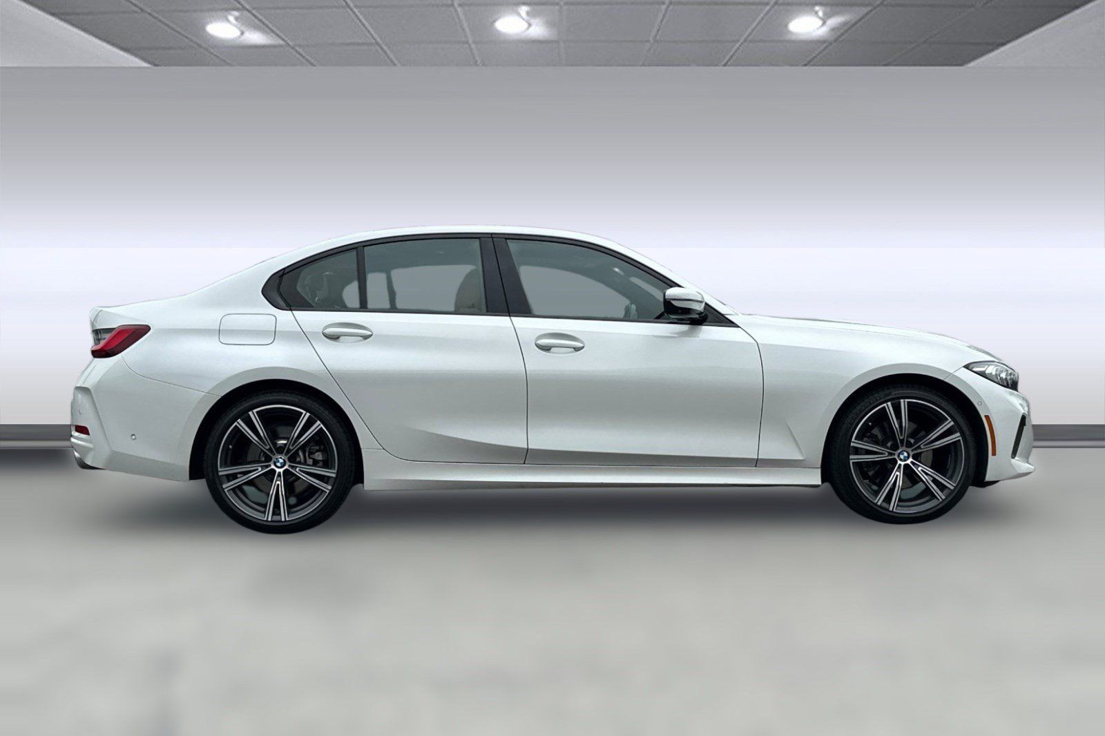 Certified 2023 BMW 330i Sedan w/ Premium Package RWD image 7