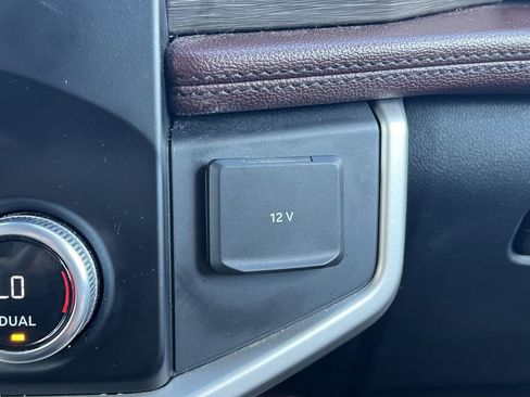 Used 2023 Ford Expedition Max Limited image 9